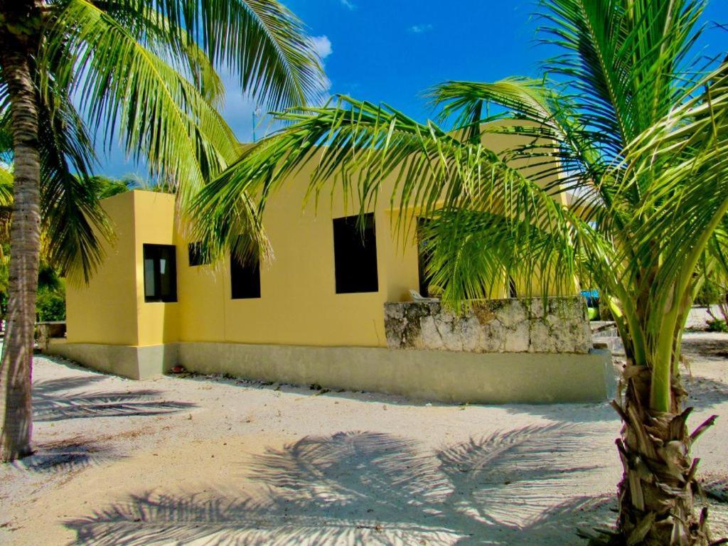 Two Bedroom Beachfront Villa Celestun Exterior foto